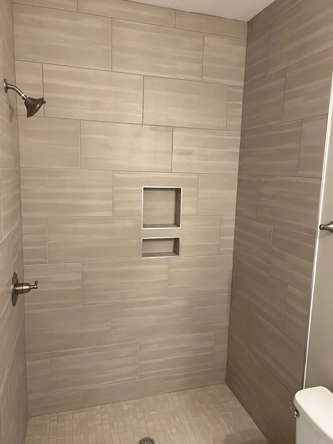 BKA BUILDERS, Inc. — bathrooms build — bathroom 21