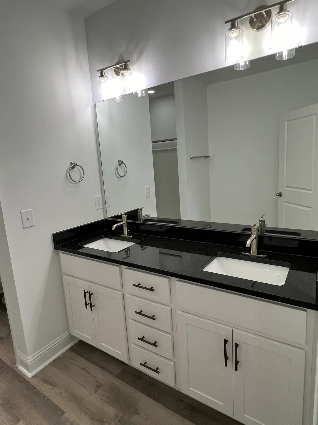 BKA BUILDERS, Inc. — bathrooms build — bathroom 45